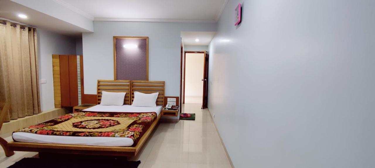 Hotel Easy Retreat Vapi Esterno foto