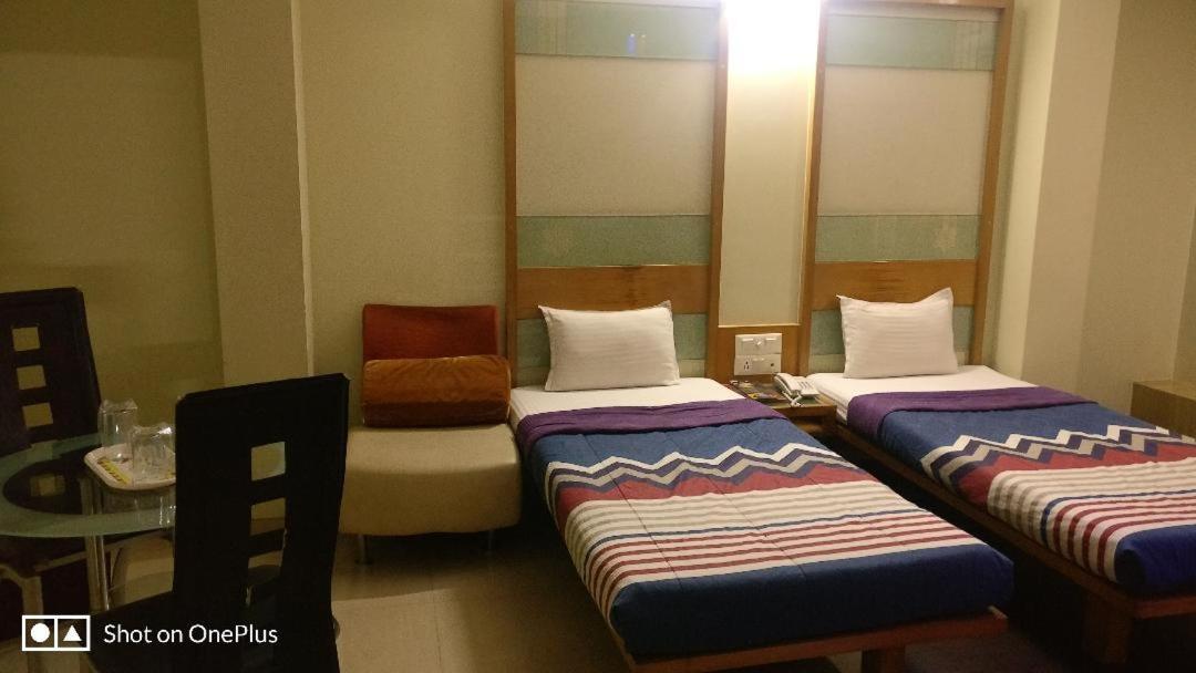 Hotel Easy Retreat Vapi Esterno foto