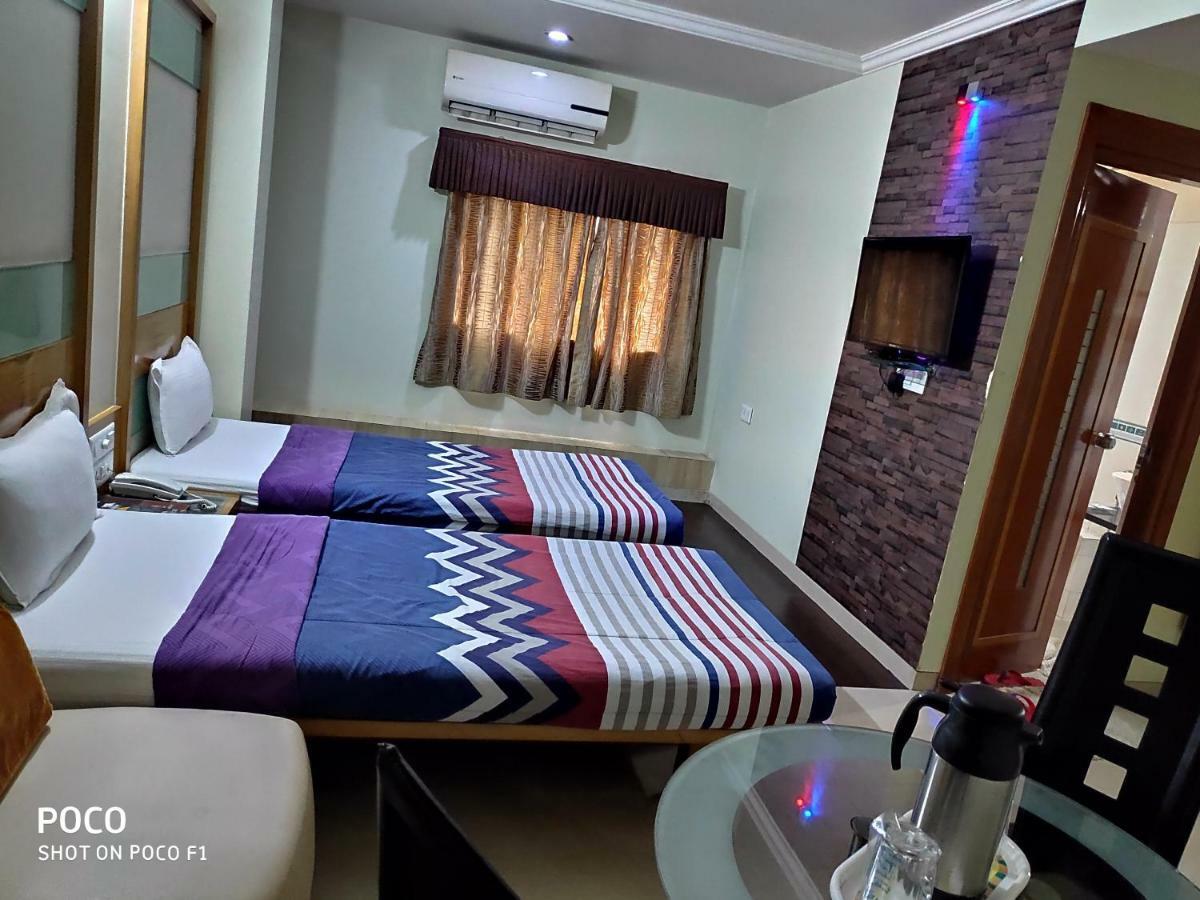 Hotel Easy Retreat Vapi Esterno foto